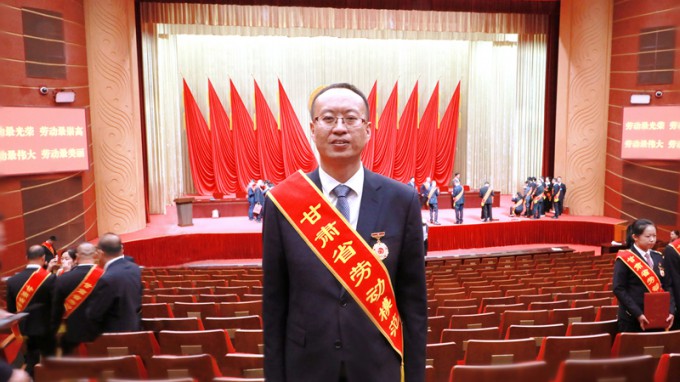 讓奮斗成為青春底色，為隴原水利繪就藍(lán)圖 | 記甘肅省勞動(dòng)模范李長春