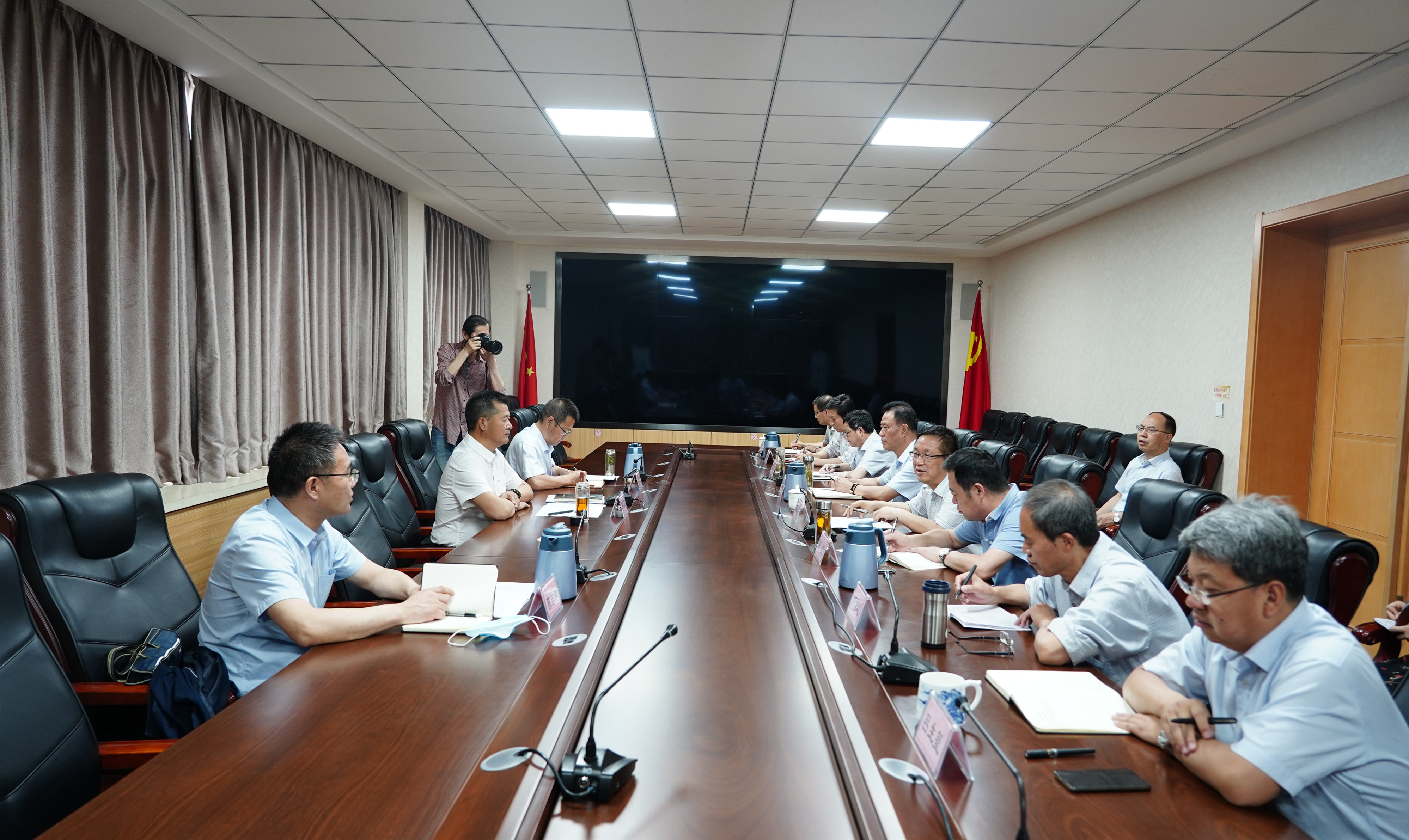 集團(tuán)股份公司黨委書記、董事長宋忠慶調(diào)研水電設(shè)計院